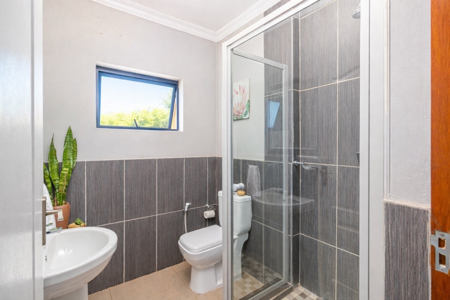 5 Bedroom Property for Sale in Xanadu Eco Park North West
